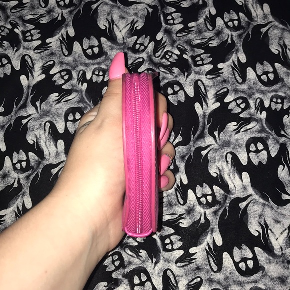 Coach Pink Heart Coin Purse - Picture 4 of 7